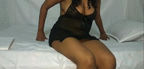  desi indian big boobs bhabi playing with boobs and pussy